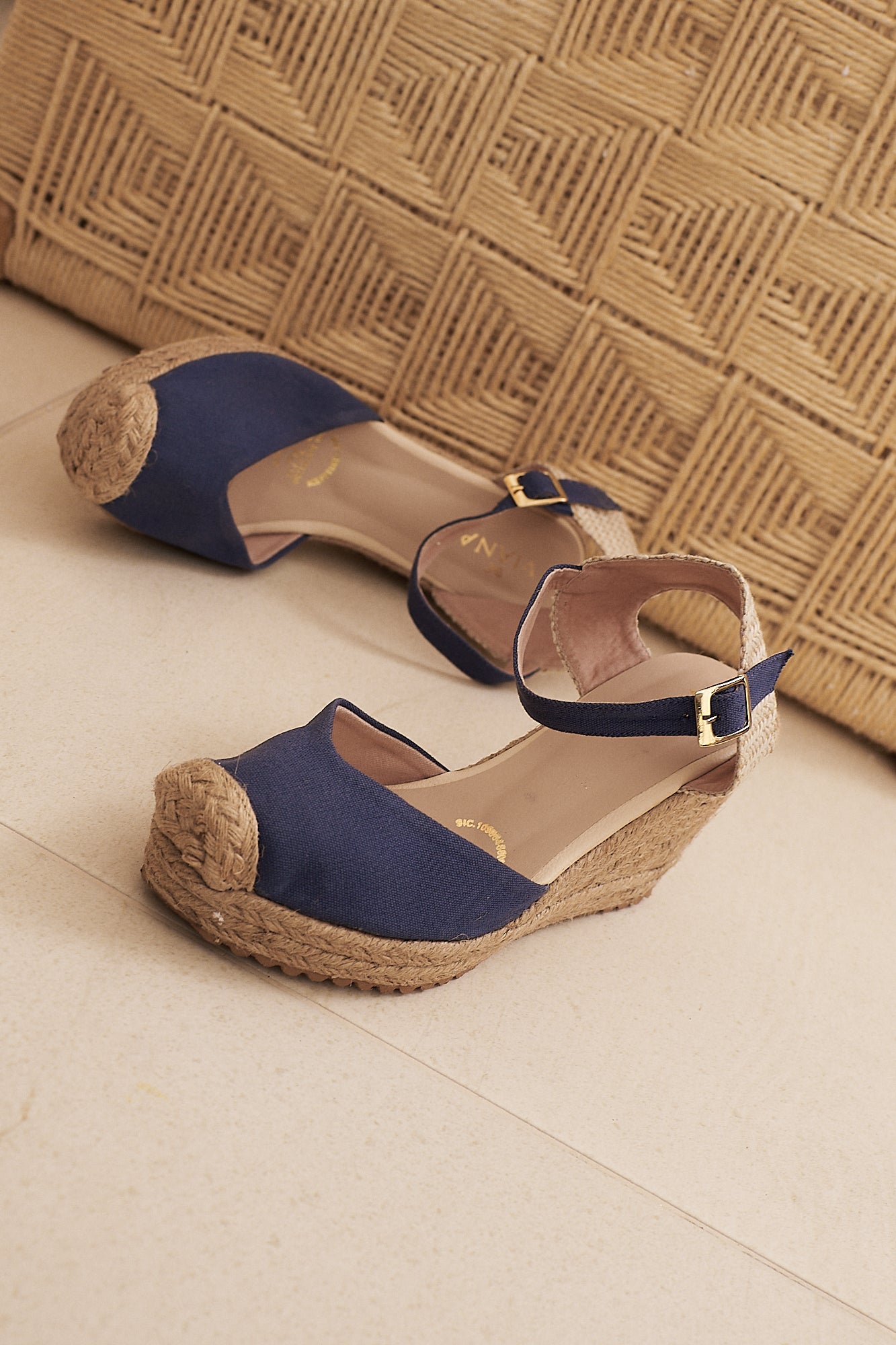 ESPADRILLE AMELIA CON CORREA